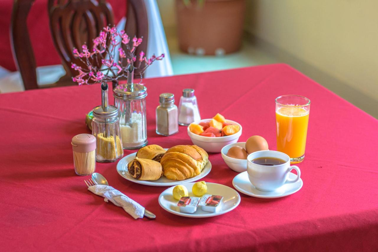 Hotel Cumbaya Sanvy Quito Dış mekan fotoğraf